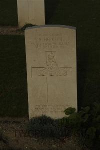 Vermelles British Cemetery - Hesketh, Albert William