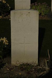 Vermelles British Cemetery - Hicks, H A