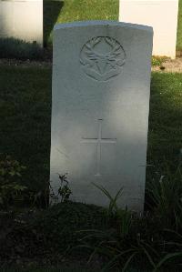 Vermelles British Cemetery - Hill, George Daly