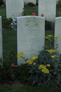 Vermelles British Cemetery - Hodgson, R