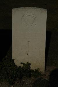 Vermelles British Cemetery - Hoey, G J
