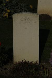 Vermelles British Cemetery - Holloway, John Laurence