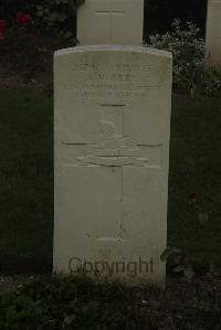 Vermelles British Cemetery - Horrey, Albert