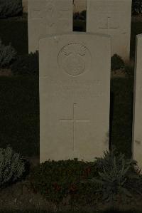 Vermelles British Cemetery - Howat, Thomas