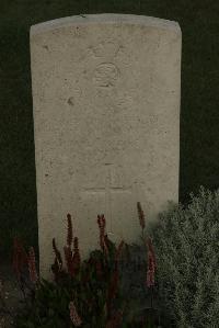 Vermelles British Cemetery - Howling, Leonard