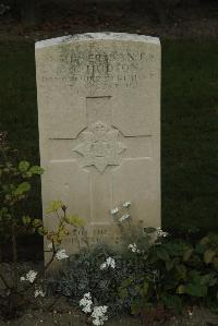 Vermelles British Cemetery - Hudson, Alfred Christopher