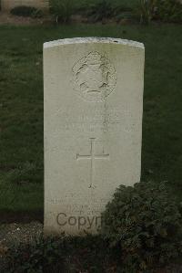 Vermelles British Cemetery - Hughes, E