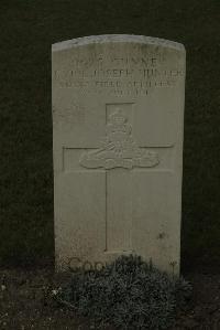 Vermelles British Cemetery - Hunter, Cyril Joseph