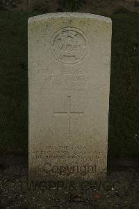 Vermelles British Cemetery - James, Joseph Daniel