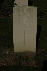 Vermelles British Cemetery - Johnson, J