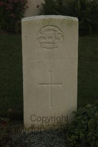 Vermelles British Cemetery - Johnson, Thomas Edward