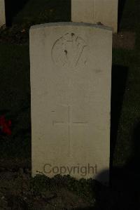 Vermelles British Cemetery - Kavanagh, W