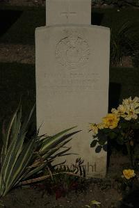Vermelles British Cemetery - Kennedy, Joseph V.