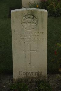 Vermelles British Cemetery - Kenney, H