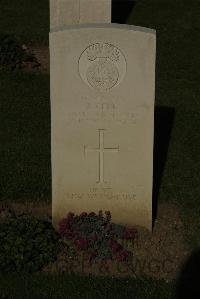 Vermelles British Cemetery - Kerr, John