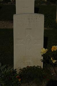 Vermelles British Cemetery - Laidlaw, John