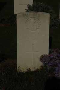Vermelles British Cemetery - Lavery, W