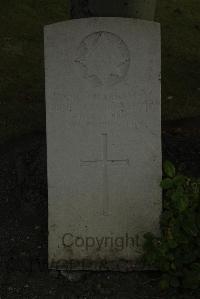 Vermelles British Cemetery - Leahy, Denis Francis