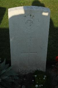 Vermelles British Cemetery - Lenderyou, G