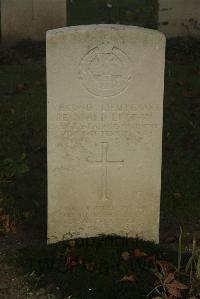 Vermelles British Cemetery - Litton, Reginald