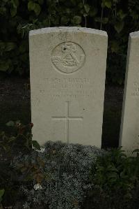 Vermelles British Cemetery - Lloyd, E