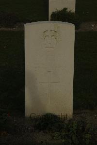 Vermelles British Cemetery - Lodge, James