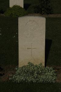 Vermelles British Cemetery - Looker, C W R