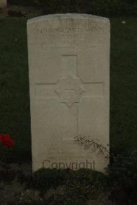 Vermelles British Cemetery - Lowe, Edward