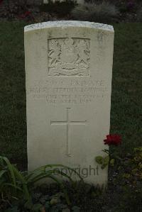 Vermelles British Cemetery - Lowings, Harry Stephen