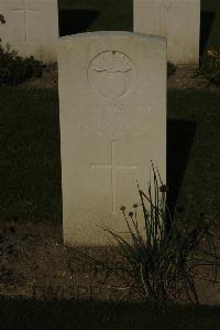 Vermelles British Cemetery - Lowry, A