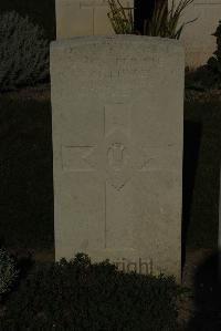 Vermelles British Cemetery - Lundie, John Mitchell