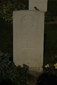 Vermelles British Cemetery - MacAlister, James