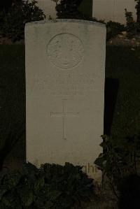 Vermelles British Cemetery - MacDonald, Murds Donald