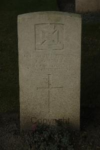 Vermelles British Cemetery - MacK, Edgar Geoffrey