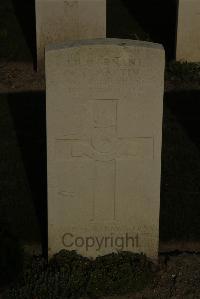 Vermelles British Cemetery - Martin, Geoffrey Clogstoun
