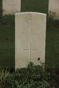 Vermelles British Cemetery - Maude, J B