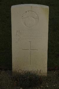 Vermelles British Cemetery - McCarthy, William