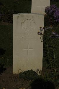 Vermelles British Cemetery - McCluskey, Cornelius