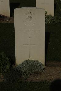 Vermelles British Cemetery - McFarlane, W