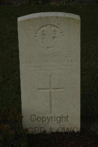 Vermelles British Cemetery - McGhee, James Campbell