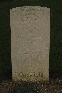 Vermelles British Cemetery - Mills, Michael Daniel