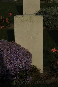 Vermelles British Cemetery - Mitchell, P
