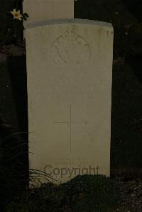 Vermelles British Cemetery - Morrison, Francis