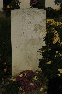 Vermelles British Cemetery - Muir, David