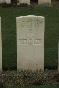 Vermelles British Cemetery - Mullaly, Dennis Joseph St. Claire