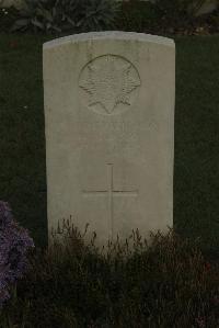 Vermelles British Cemetery - Murray, W