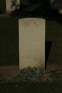 Vermelles British Cemetery - Newman, J C