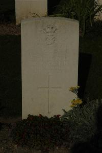 Vermelles British Cemetery - Osborne, W J