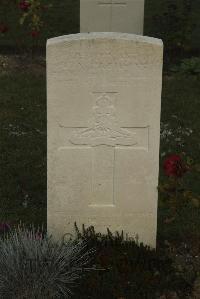 Vermelles British Cemetery - Packman, T A