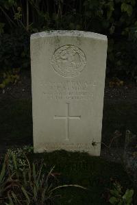 Vermelles British Cemetery - Palmer, John